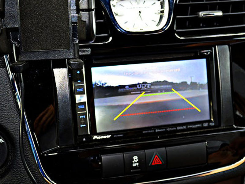 Autoradio double DIN avec caméra de recul