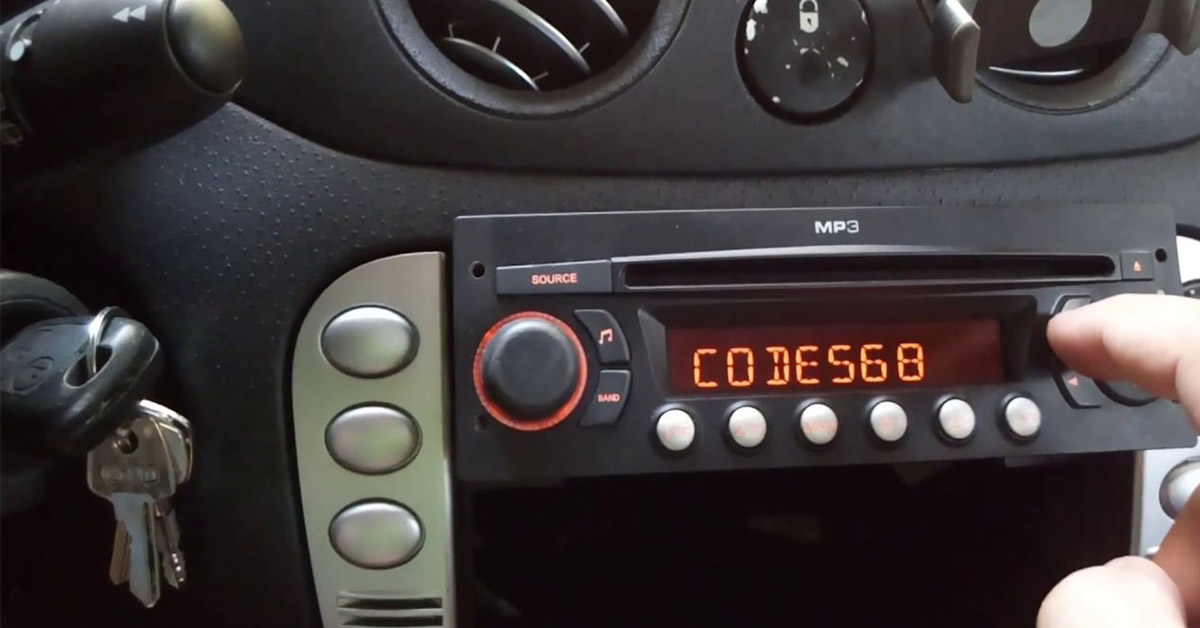 Comment démonter un autoradio sur Citroën Saxo ?